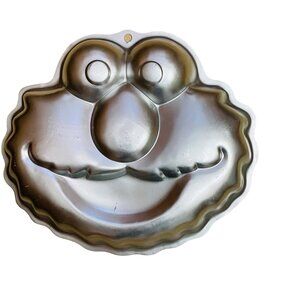 Wilton Elmo Face Cake Pan Sesame Street Birthday Party Used  lisburto-58  2105-3